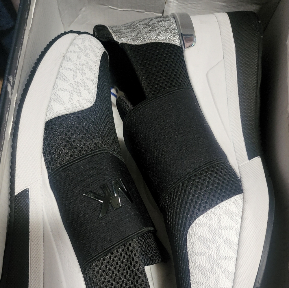 MK wedge heel shoe